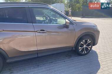 Внедорожник / Кроссовер Mitsubishi Eclipse Cross 2018 в 