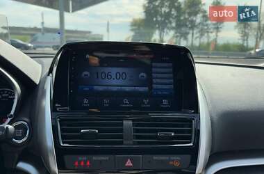 Внедорожник / Кроссовер Mitsubishi Eclipse Cross 2023 в 