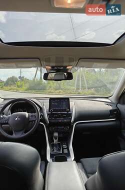 Внедорожник / Кроссовер Mitsubishi Eclipse Cross 2023 в 