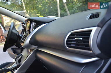 Позашляховик / Кросовер Mitsubishi Eclipse Cross 2019 в 