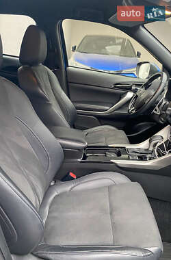 Внедорожник / Кроссовер Mitsubishi Eclipse Cross 2021 в 