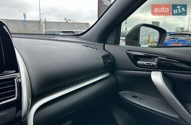 Позашляховик / Кросовер Mitsubishi Eclipse Cross 2023 в 