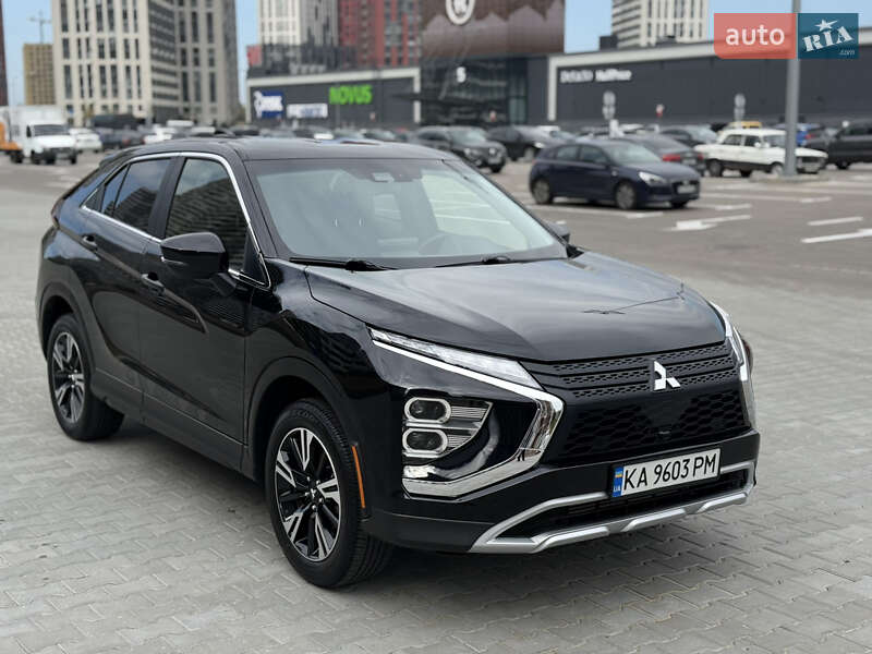 Позашляховик / Кросовер Mitsubishi Eclipse Cross 2024 в 