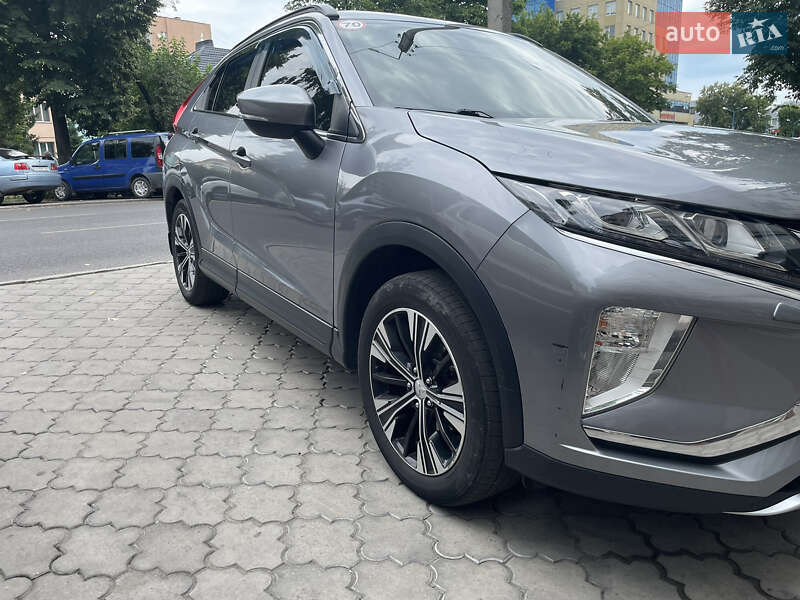 Внедорожник / Кроссовер Mitsubishi Eclipse Cross 2018 в 