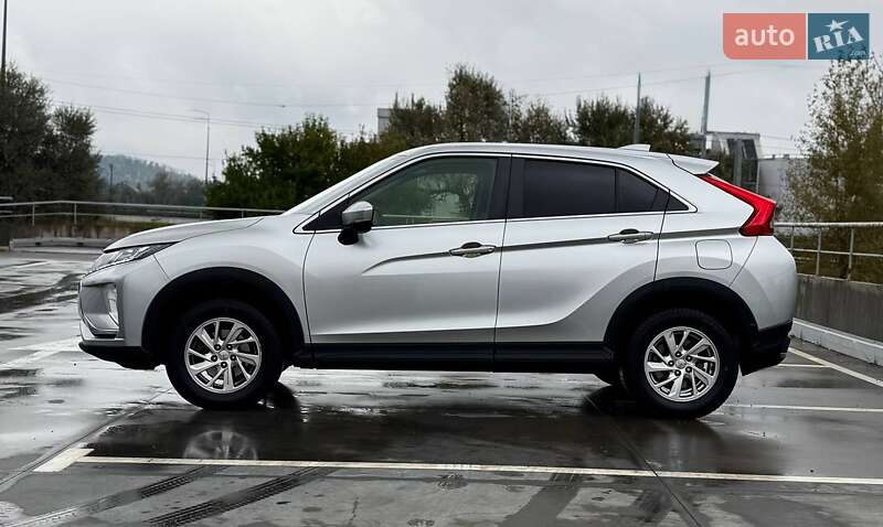 Позашляховик / Кросовер Mitsubishi Eclipse Cross 2018 в Києві фото 7 Позашляховик / Кросовер Mitsubishi Eclipse Cross 2018 в Києві