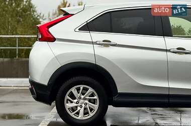 Позашляховик / Кросовер Mitsubishi Eclipse Cross 2018 в 