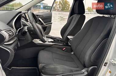 Позашляховик / Кросовер Mitsubishi Eclipse Cross 2018 в 