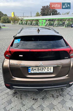 Позашляховик / Кросовер Mitsubishi Eclipse Cross 2020 в 