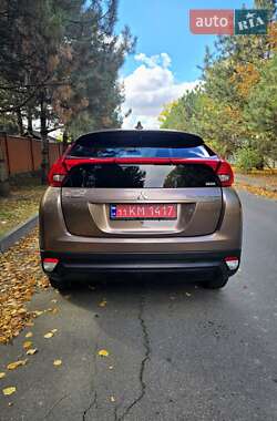 Позашляховик / Кросовер Mitsubishi Eclipse Cross 2018 в 