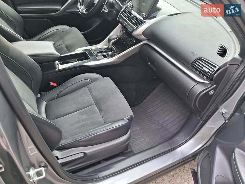 Позашляховик / Кросовер Mitsubishi Eclipse Cross 2022 в Дніпрі фото 36 Позашляховик / Кросовер Mitsubishi Eclipse Cross 2022 в Дніпрі