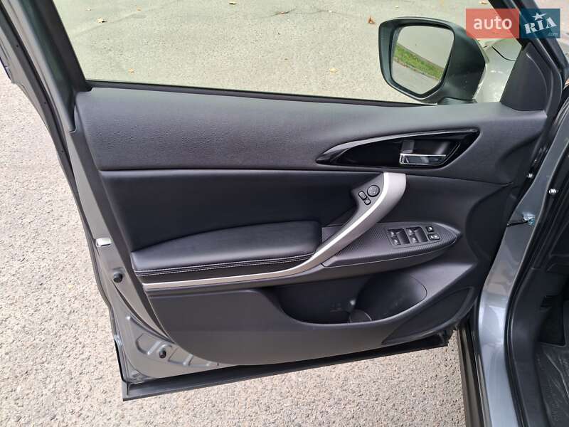 Позашляховик / Кросовер Mitsubishi Eclipse Cross 2022 в Дніпрі фото 43 Позашляховик / Кросовер Mitsubishi Eclipse Cross 2022 в Дніпрі