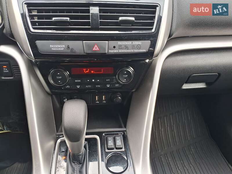 Позашляховик / Кросовер Mitsubishi Eclipse Cross 2022 в Дніпрі фото 45 Позашляховик / Кросовер Mitsubishi Eclipse Cross 2022 в Дніпрі