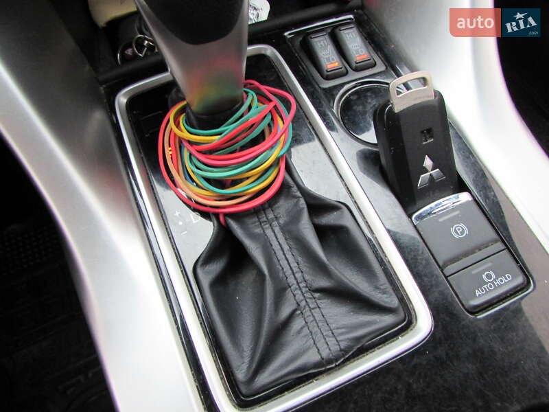 Позашляховик / Кросовер Mitsubishi Eclipse Cross 2024 в Кропивницькому