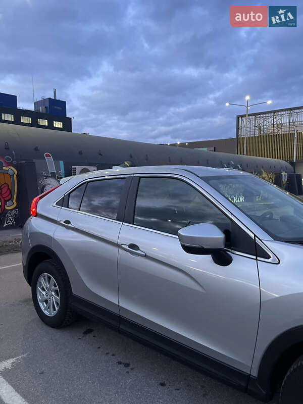 Внедорожник / Кроссовер Mitsubishi Eclipse Cross 2018 в Киеве