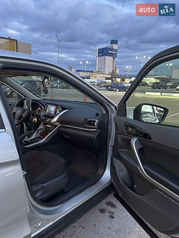 Внедорожник / Кроссовер Mitsubishi Eclipse Cross 2018 в Киеве