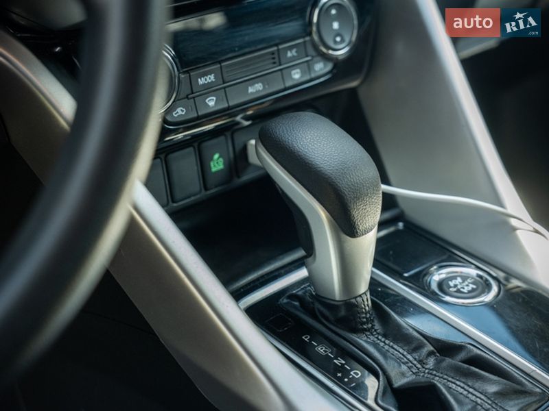 Внедорожник / Кроссовер Mitsubishi Eclipse Cross 2018 в Полтаве фото 6 Внедорожник / Кроссовер Mitsubishi Eclipse Cross 2018 в Полтаве