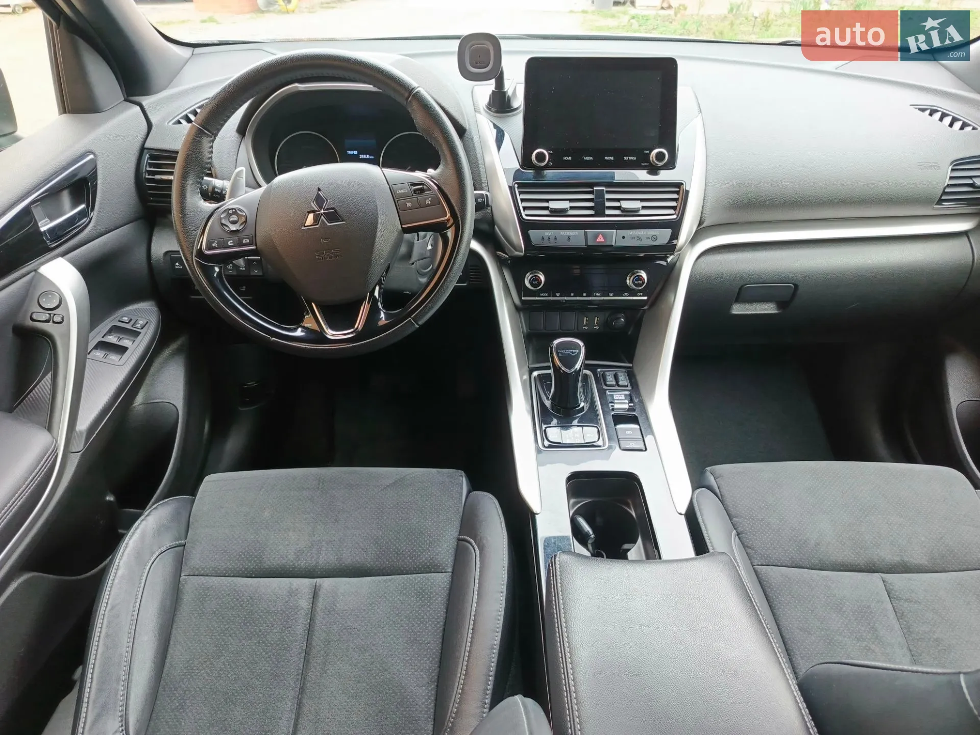 2021 Mitsubishi Eclipse Cross - мініатюра 8