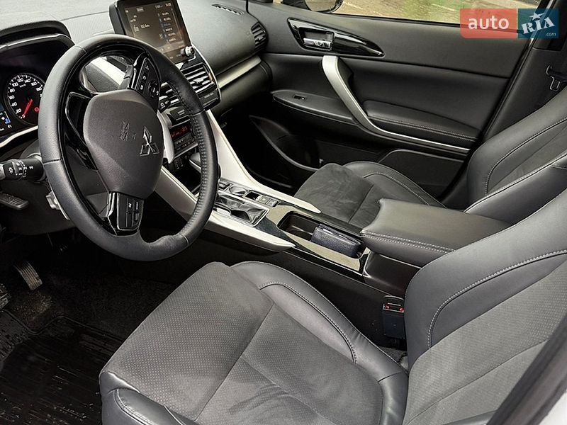 Позашляховик / Кросовер Mitsubishi Eclipse Cross 2022 в Чернівцях