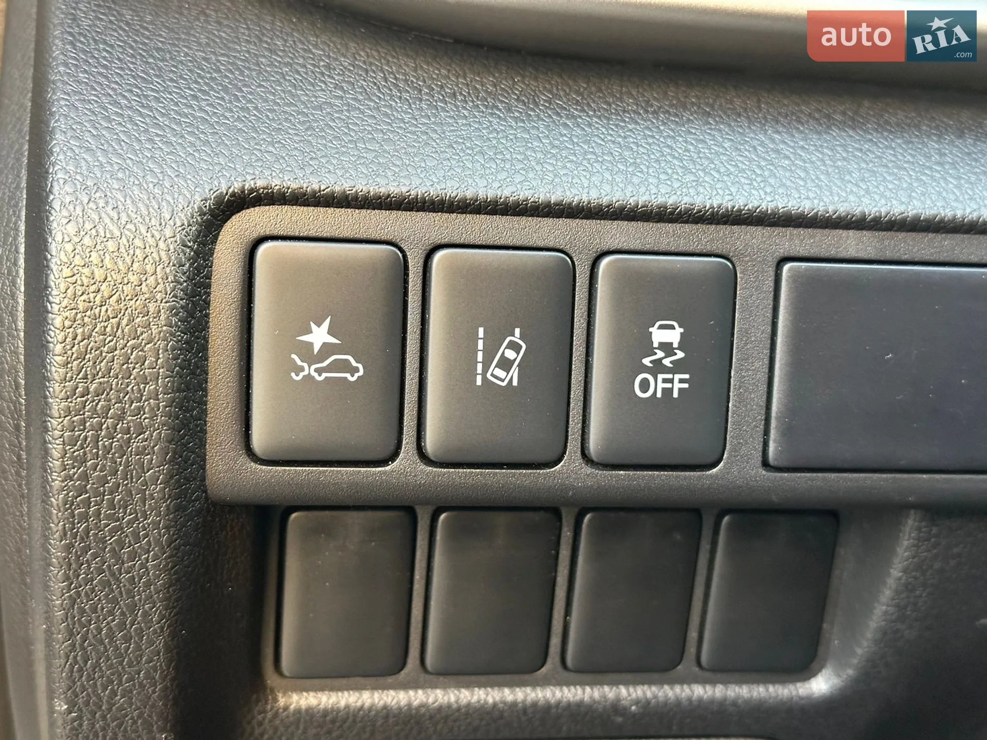 2022 Mitsubishi Eclipse Cross - мініатюра 33