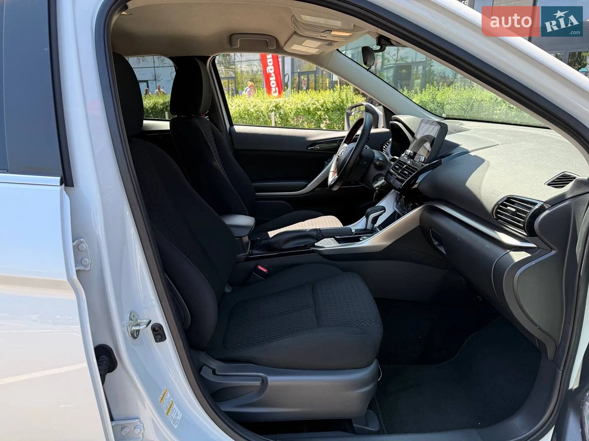 2022 Mitsubishi Eclipse Cross - мініатюра 13
