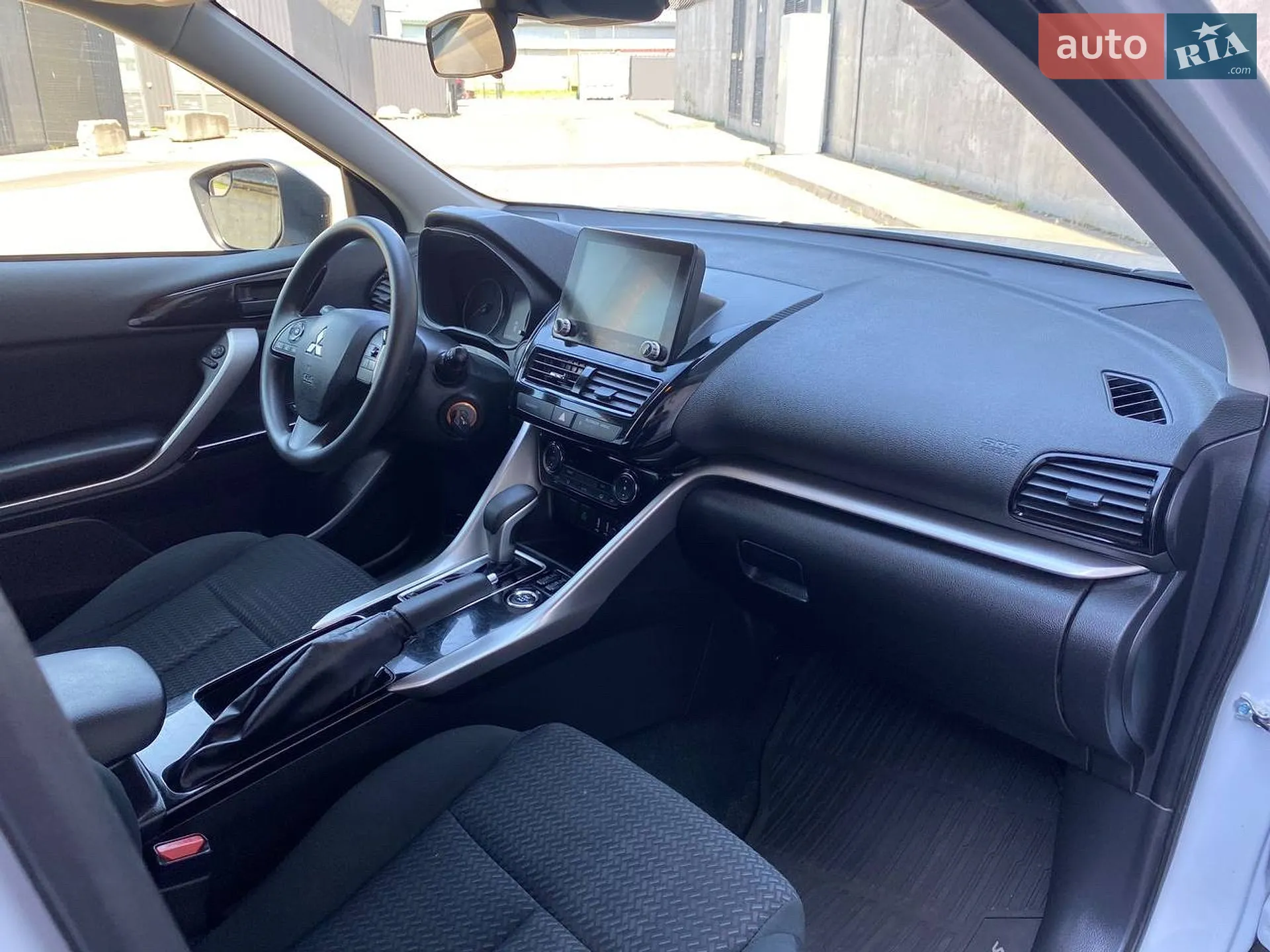 2021 Mitsubishi Eclipse Cross - мініатюра 15