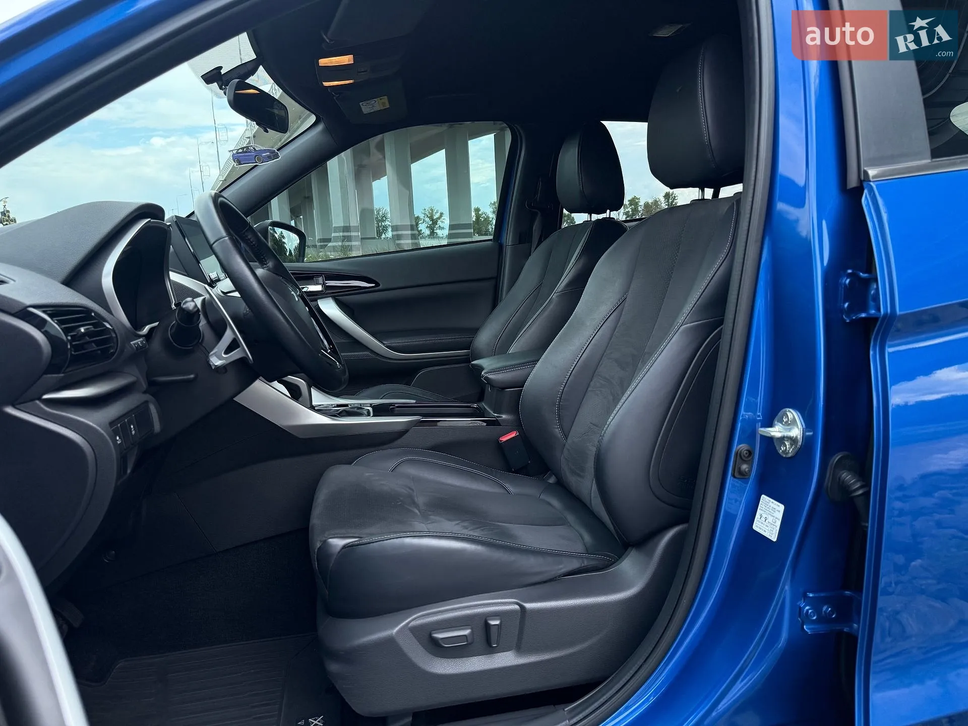2021 Mitsubishi Eclipse Cross - мініатюра 21