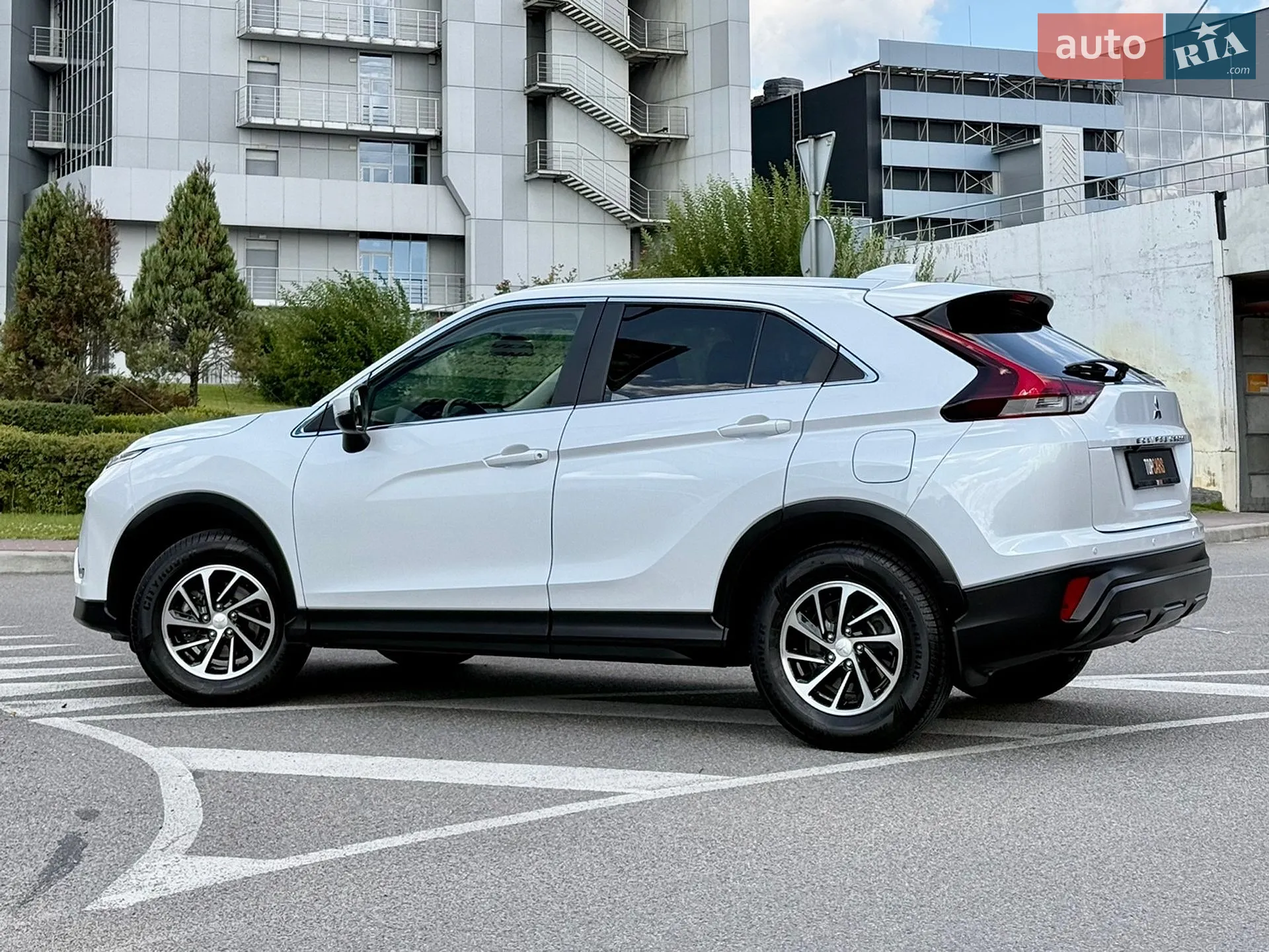 2021 Mitsubishi Eclipse Cross - мініатюра 9