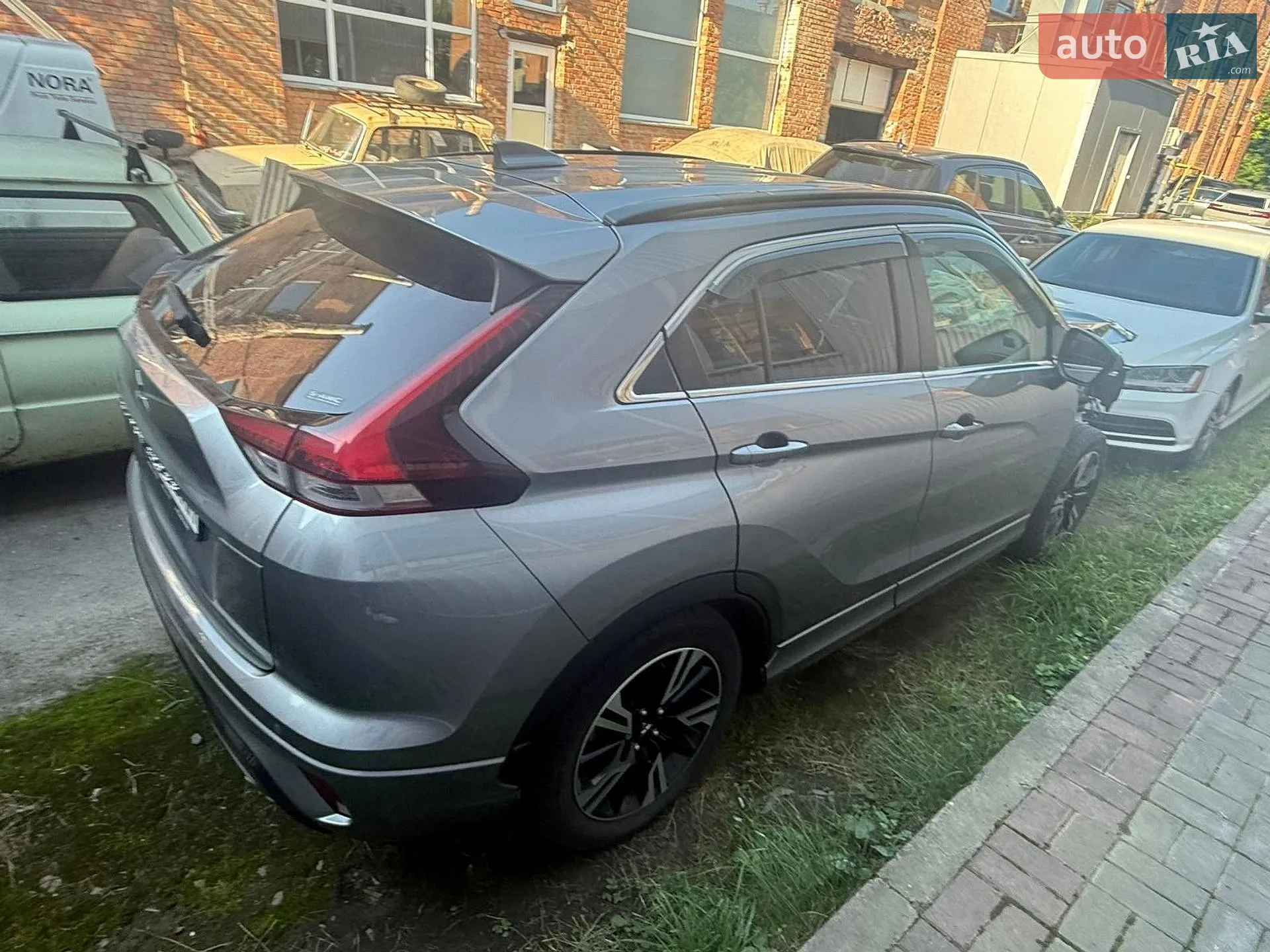 2021 Mitsubishi Eclipse Cross - мініатюра 4
