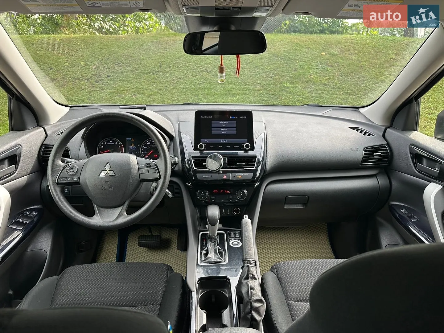 2022 Mitsubishi Eclipse Cross - мініатюра 23