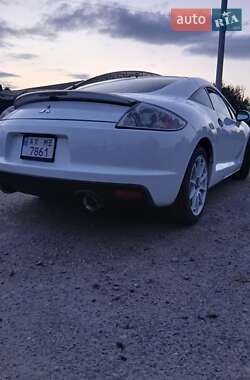 Купе Mitsubishi Eclipse 2011 в 