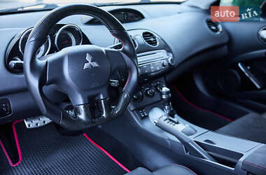 Купе Mitsubishi Eclipse 2010 в 