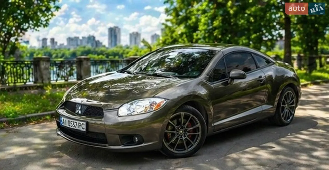 2010 Mitsubishi Eclipse - мініатюра 38