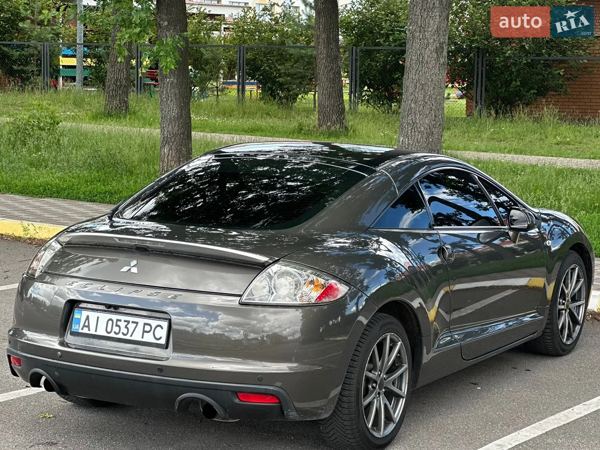 2011 Mitsubishi Eclipse - мініатюра 10