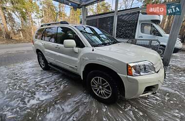 Позашляховик / Кросовер Mitsubishi Endeavor 2004 в 