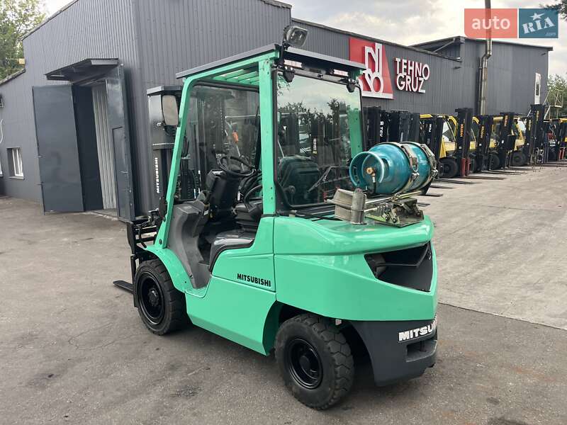 Вилочний навантажувач Mitsubishi FG 2014 в Києві