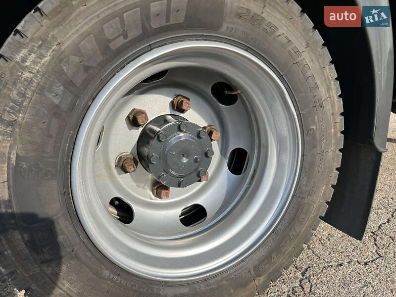 Грузовой фургон Mitsubishi Fuso Canter 2015 в Ковеле