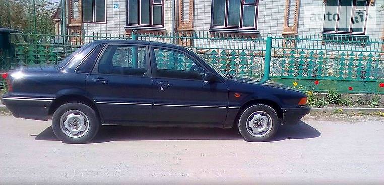 Седан Mitsubishi Galant 1988 в Вінниці