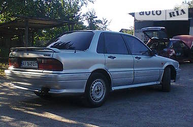 Седан Mitsubishi Galant 1989 в Кропивницком