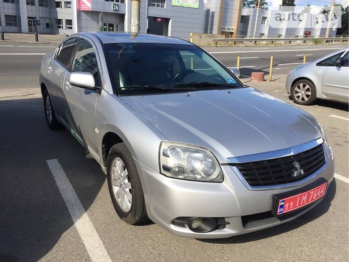 Седан Mitsubishi Galant 2008 в Киеве