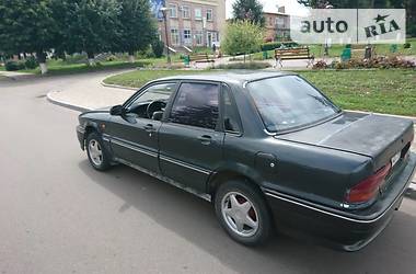 Седан Mitsubishi Galant 1991 в Обухове