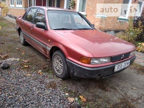 Седан Mitsubishi Galant 1988 в Черкассах