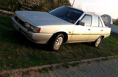 Седан Mitsubishi Galant 1987 в Черновцах