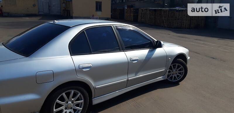 Седан Mitsubishi Galant 2001 в Києві