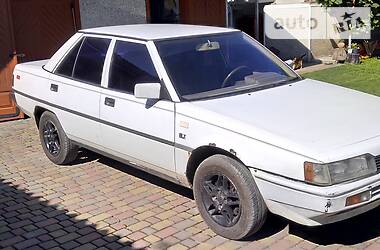 Седан Mitsubishi Galant 1987 в Ивано-Франковске