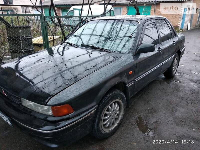 Mitsubishi Galant