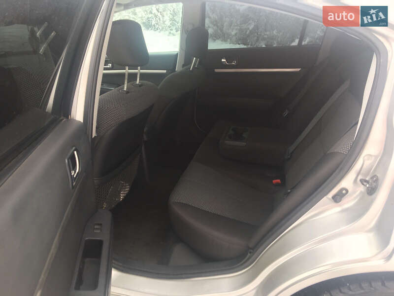 Седан Mitsubishi Galant 2008 в Чернівцях
