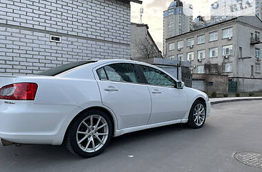 Седан Mitsubishi Galant 2012 в 