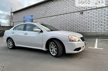 Седан Mitsubishi Galant 2012 в 