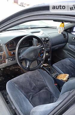 Седан Mitsubishi Galant 1998 в Тячеве