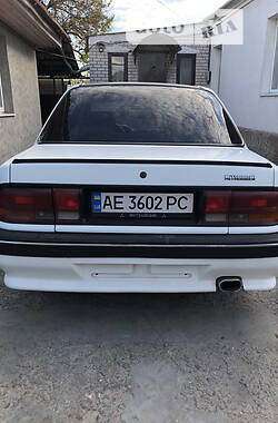 Седан Mitsubishi Galant 1991 в Дніпрі